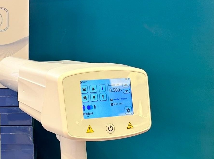 Trọn bộ máy X-quang Le Ray và Dental Sensor lifedent